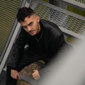 ОБАДИ МИ СЕ