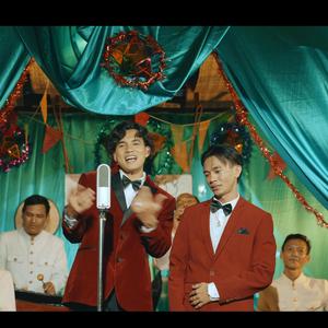 ក្រមុំសក់ត្រង់