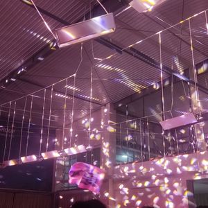 夏日沙滩的梦幻漫步