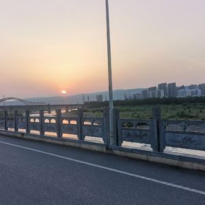 脑海中浮游的你