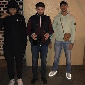 Nizi und Pasha x Out The Way