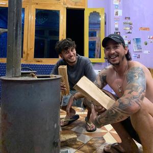 B A C K T O D E S H U