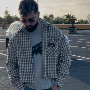 Ella sabe que está con un g