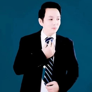 今夜的你又在和谁约会(广场舞)