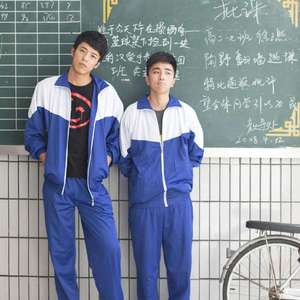 他（翻自 周艺博）