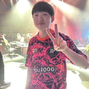 谁都只得那双手