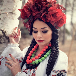 А я чорнява