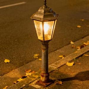 有一盏灯等你回家