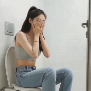 拉屎没带卫生纸