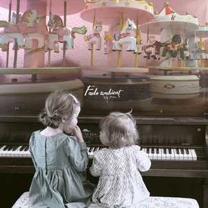 엄마 품에 안길 때 스며드는 기쁨