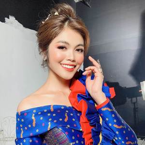 ឱវាយោខៀវខ្ចី