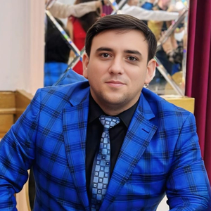 Buruq Saçlı Qız