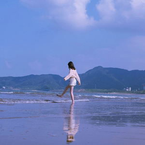 刚才吻了你一下