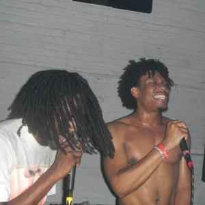 Gl4 Flow 2 (feat. tonytwochoppas)