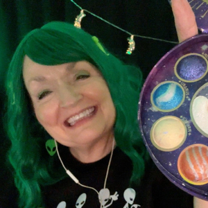 ASMR The Lady Who is Obsessed with Aliens does Your Makeup