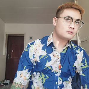 Kanye怀了李佳隆的孩子