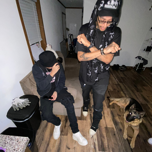 ONMYWAY! (feat. Xovstheworld & Damn Andre!)