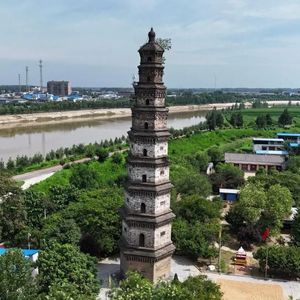 圣寿寺塔的月光