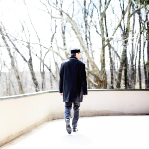 Standing Still (feat. Eleanor Wallace)