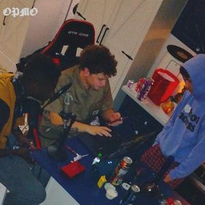 FADE (feat. 7dashine, YungEli, NOVACHILD & JON)