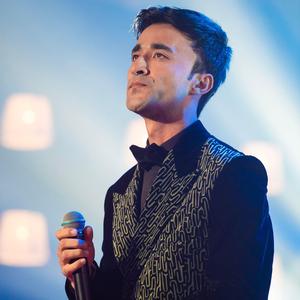 Oyning o'n beshi qorong'u (live)