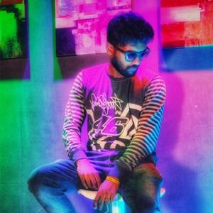 Nenjukkul Pattampoochi