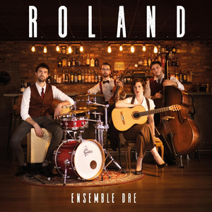 Trois pièces polyglottes: III. Flying Wigs