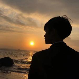 我想海风也可以吹走所有烦恼