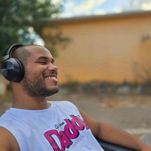 בטלויזיה וברדיו