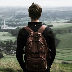 その背中を、見てた