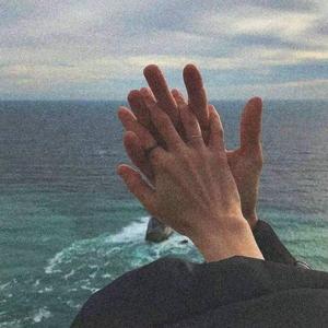 我会把回忆拼好给你