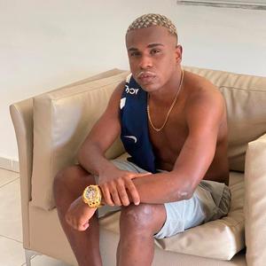 SEMPRE LEVEI NA RISCA