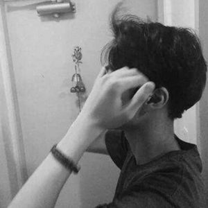 解情还须系情人_伟中健