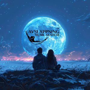 Tysta steg i månsken