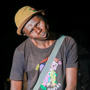 Moses Scarvas _Benzayo (feat. Lapybeat, Silverton & Bongane Bongza)