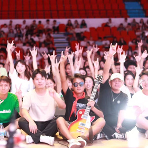 总有一天你会出现在我身边