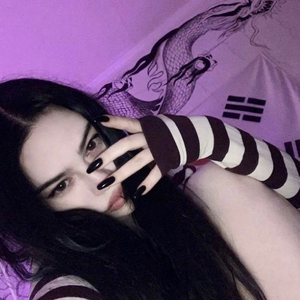 ခေါင်းစဉ်မပါတော့လီးဖြစ်လား