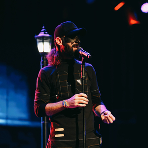 Gül Yüzün Dönme Benden