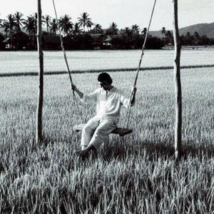 chẳng còn muốn níu giữ một ai đó bên đời