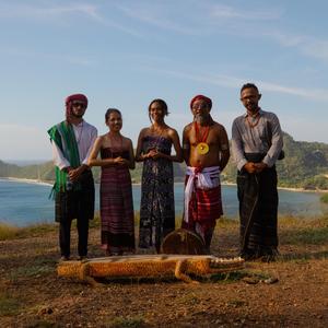 Knananuk Tebe-Betelai (feat. Kay Limak)