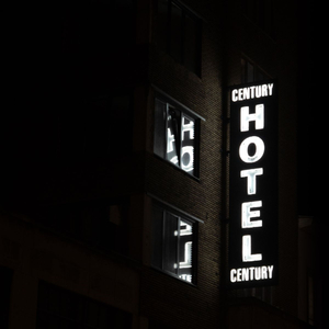 一尘不染鸡尾酒吧印象数