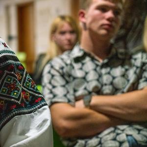 Viņi Grib Par Daudz