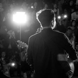 拥抱（Acoustc）（翻自 五月天）