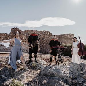 La Estrella Azul / Las Campanas de Notre Dame / Oración de Esmeralda / La Bella y La Bestia / Es La Noche del Amor / Qué Hay Más Allá / No Importa La Distancia / Volaré / Hijo de Hombre / Parte de Él (Disney Medley)