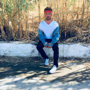 Give Me All Your Luvin`