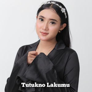 Tutukno Lakumu (Live)