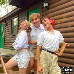 chicas (feat. queena)