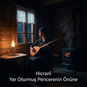 Yar Oturmuş Pencerenin Önüne