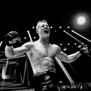 BRICHTA (feat. R4GE)