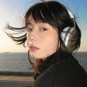 梦想站在聚光灯下